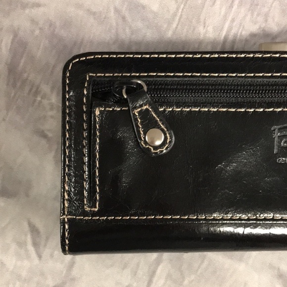Net Fossil Executive Clutch Wallet - Picture 3 of 12